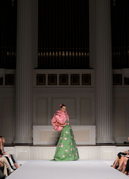 Oscar de la Renta evening dress in green silk, with pink and green embroidery (spring 2011) (Credit: Jemal Countess/Getty Images)